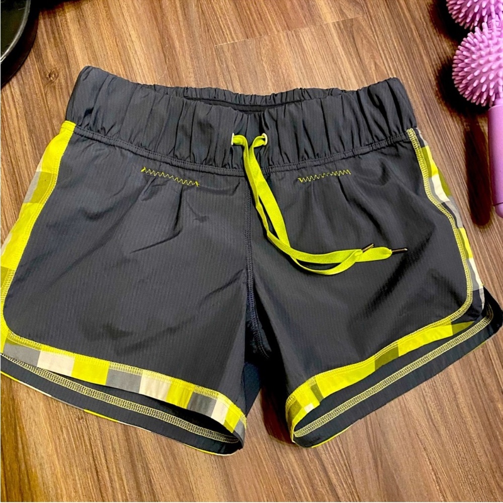“LULULEMON” Running Shorts